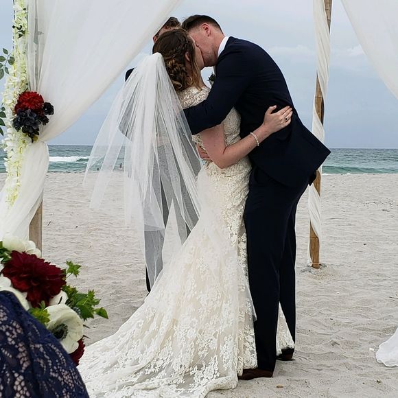 Meet your Posher, Kate - Picture 1 of 1